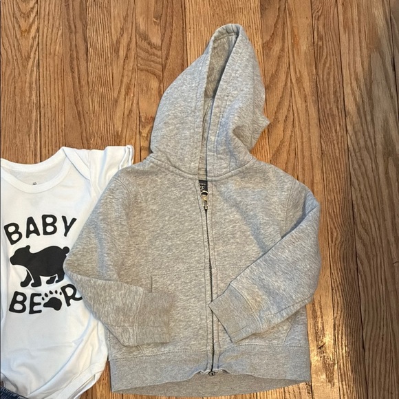 Assorted Baby Clothing Set - Picture 11 of 16